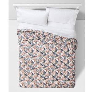 Threshold Printed Family Quilt Comforter